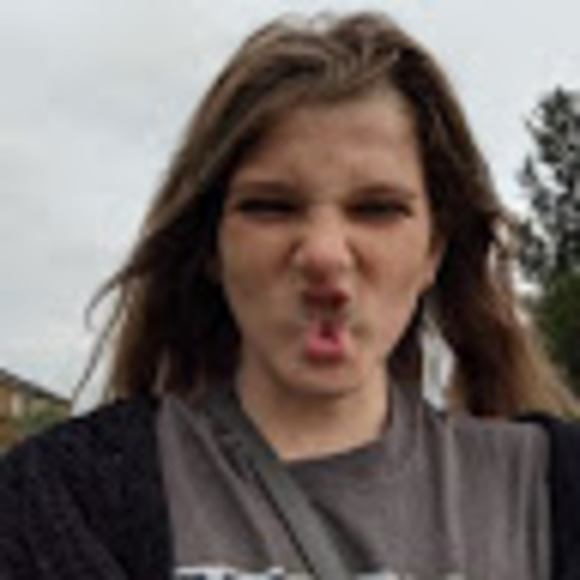 Meet your Posher, Bianca - Picture 1 of 1